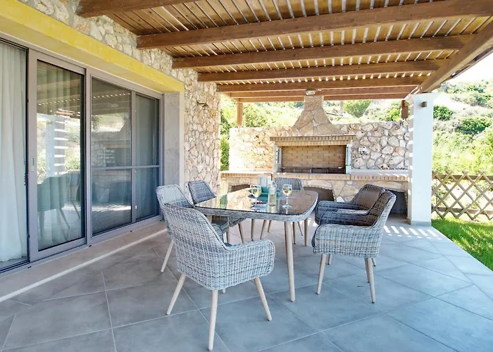 Roberta Kefalonia * Sparta