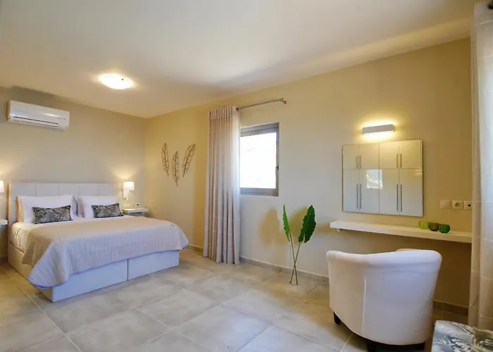 Roberta Kefalonia * Sparta