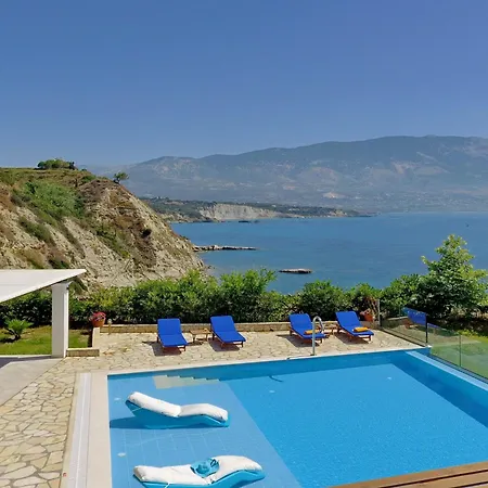 Roberta Kefalonia *