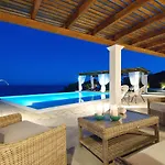 Roberta Kefalonia * Spartia